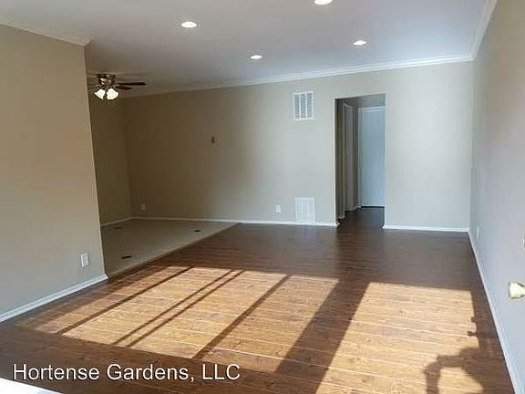 3rd image of 10840 Hortense St APT 8