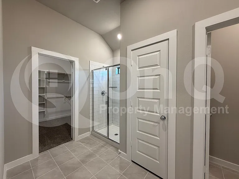 1004 Knox River Dr — Photo 21