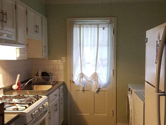 2nd image of 23381 Farringdon Ave #52