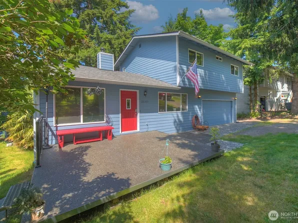 22305 Apollo Drive NE, Poulsbo, WA 98370