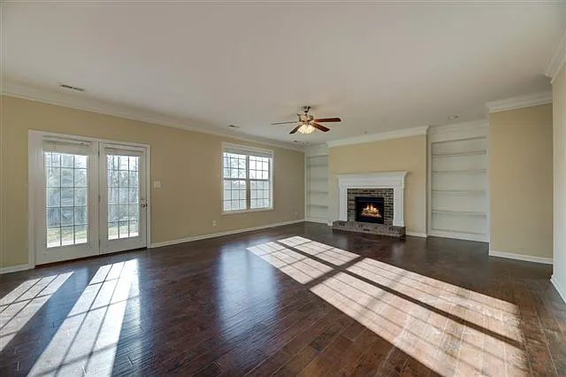 805 Concord Crossing Ln — Photo 12