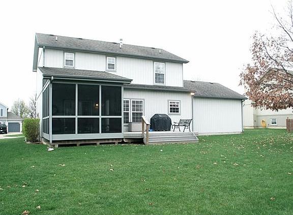 4th image of 23612 W 59th St