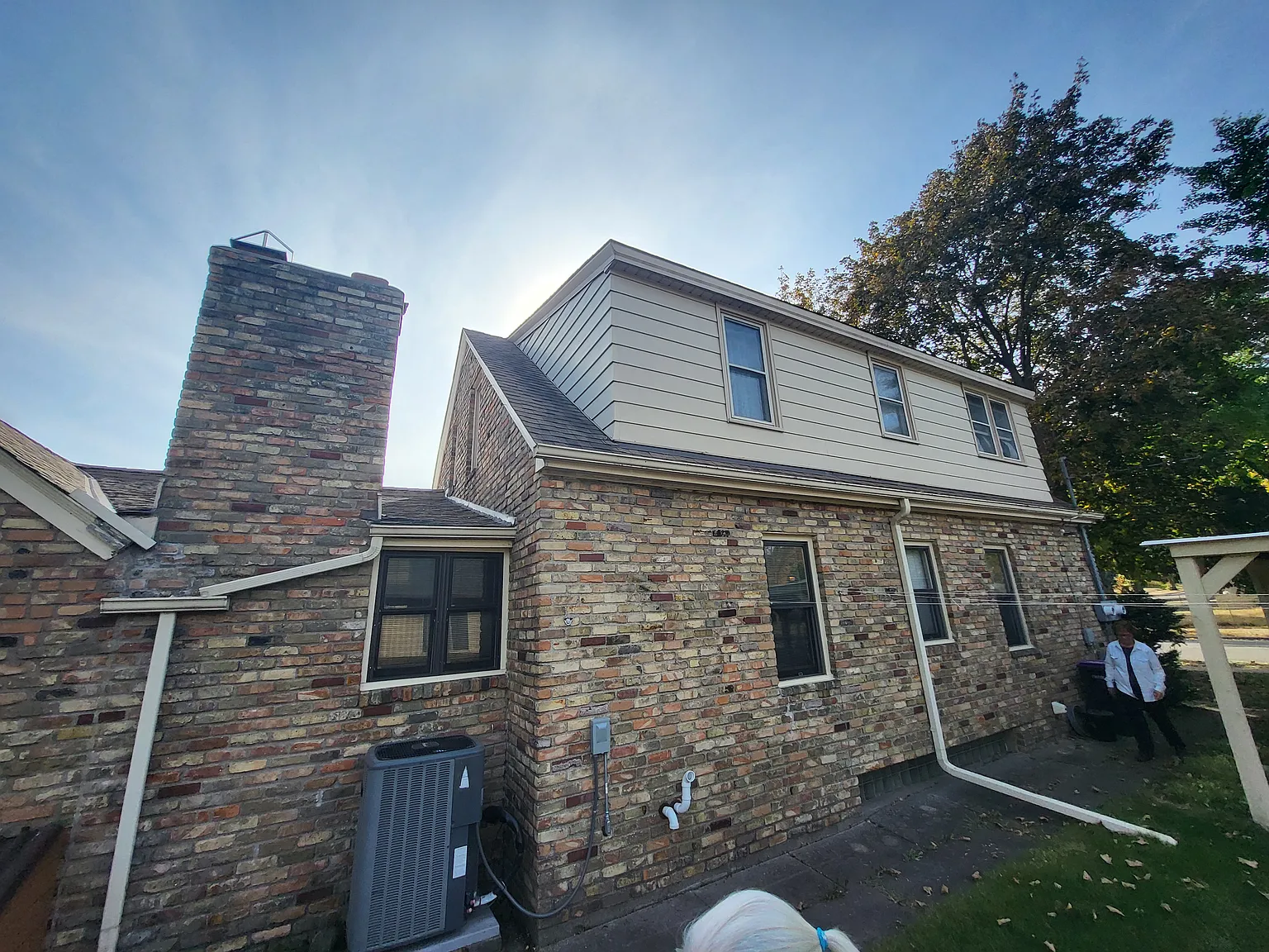 1264 Forest St — Photo 3