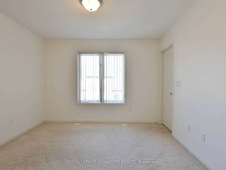 3135 Boxford Cres #6 — Photo 7