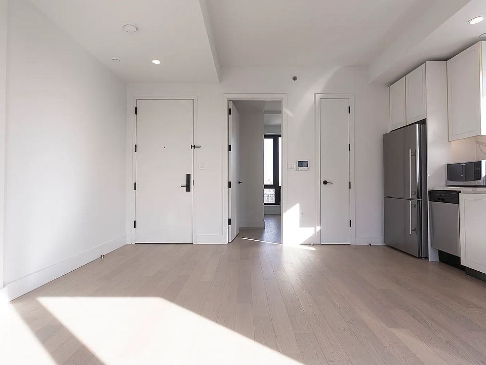 1st image of 635 4th Ave #801