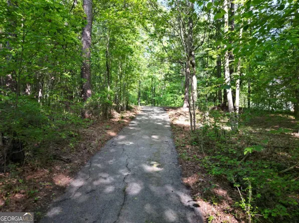 2120 Steele Rd, Griffin, GA 30223