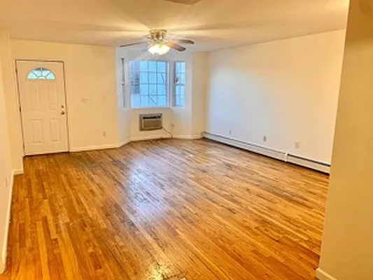 Rented by Brooklyn Group | media 10