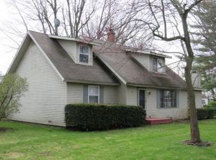 2690 Sunny View Dr, Illiopolis, IL 62539