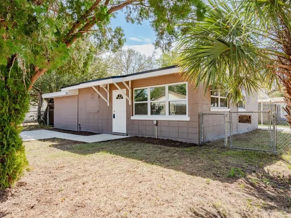 1021 15th Ave NW, Largo, FL 33770