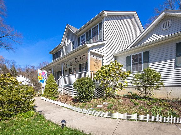 4th image of 49 Florance Dr