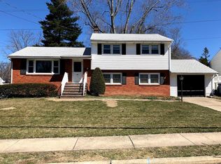53 Merritt Dr, Lawrence Township, NJ 08648