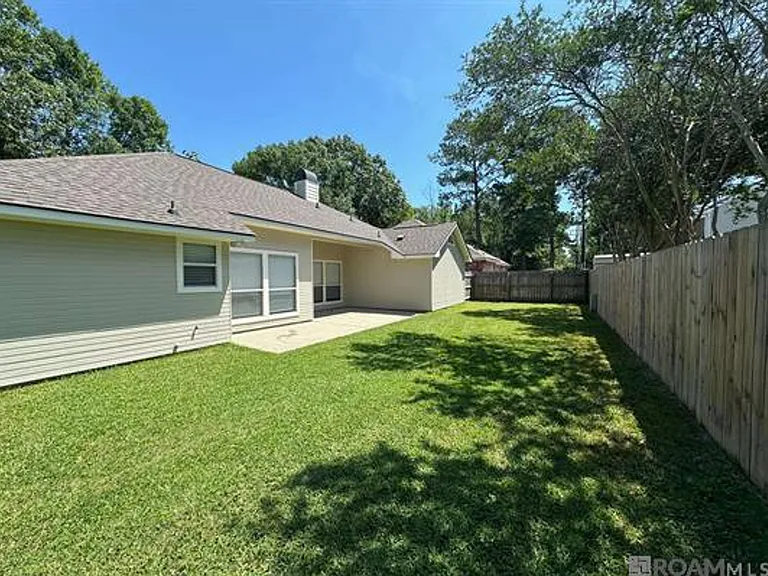 4126 Stumberg Ln — Photo 21
