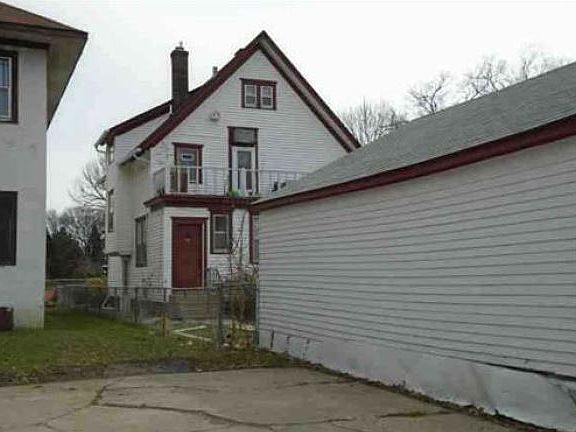 2nd image of 1611 Morgan Ave N