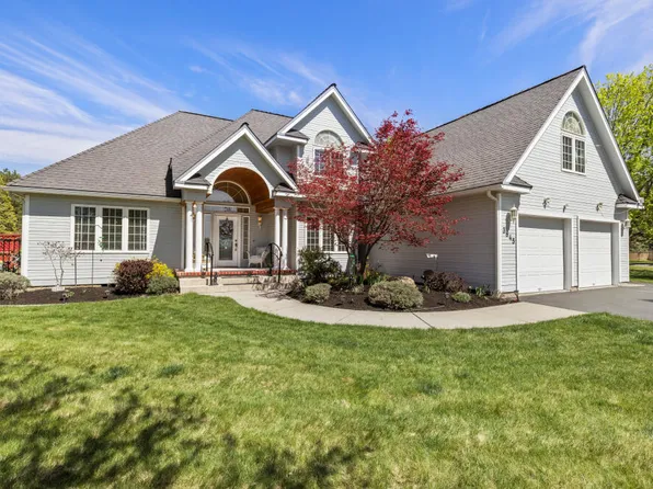 3845 Collier Ln, Klamath Falls, OR 97603