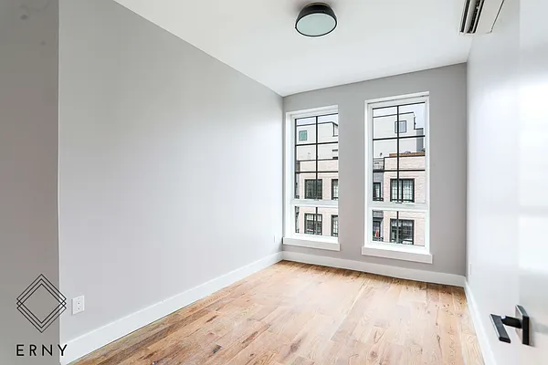 Rented by ERNY LLC | media 12