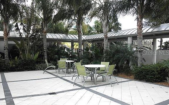 5th image of 1209 E Cumberland Ave Unit 2305