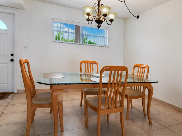 8962 S Hollybrook Boulevard #205, Pembroke Pines, FL 33025