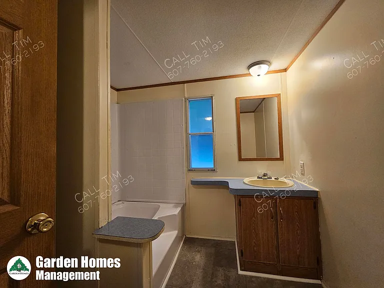 16 Jody Dr — Photo 6