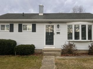 1107 Canterbury Dr, South Bend, IN