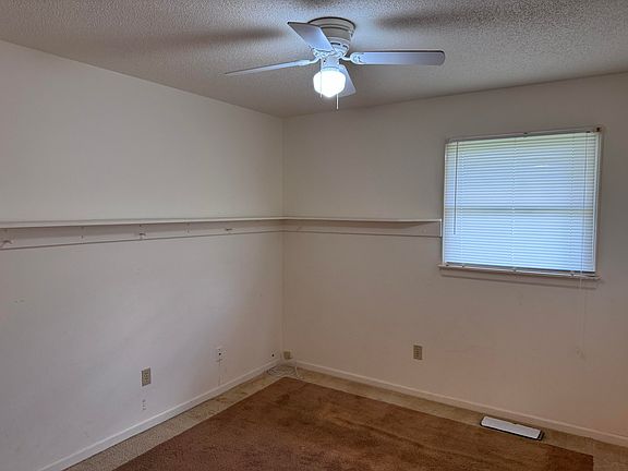 5th image of 805 Townview Dr