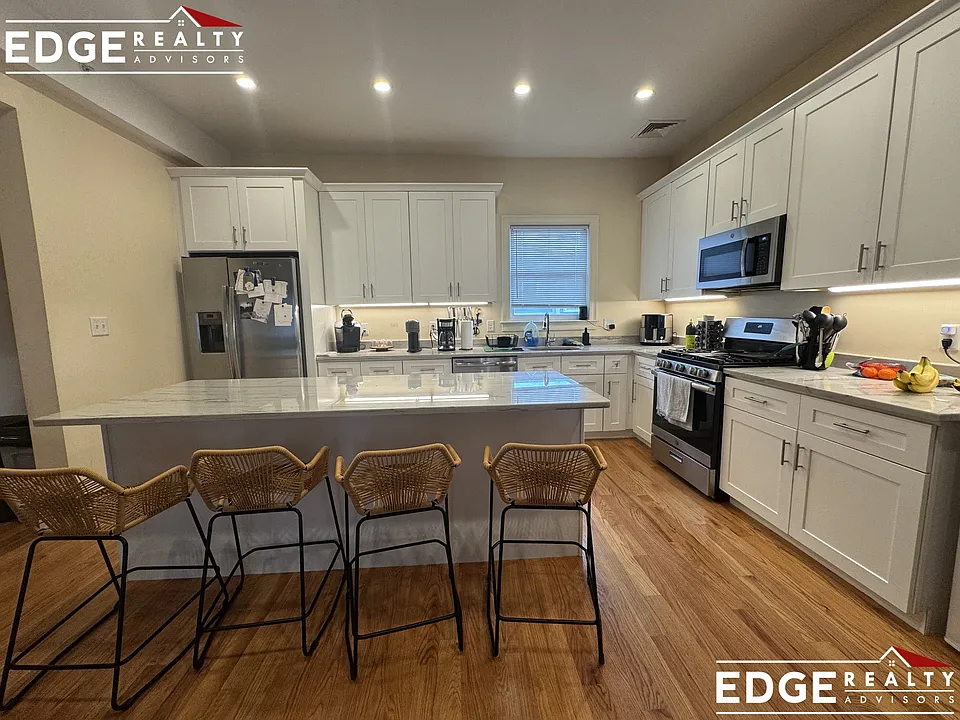 7 Sparhawk St #2A