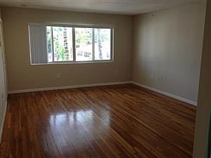 2nd image of 8226 Crespi Blvd APT 1