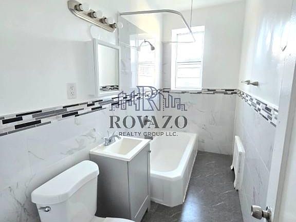 4th image of 356-355 Stuyvesant Ave #101