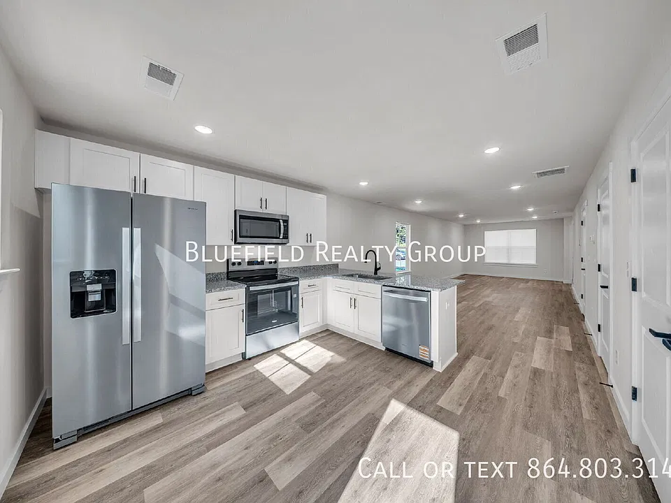 267 Vanderbilt Rd