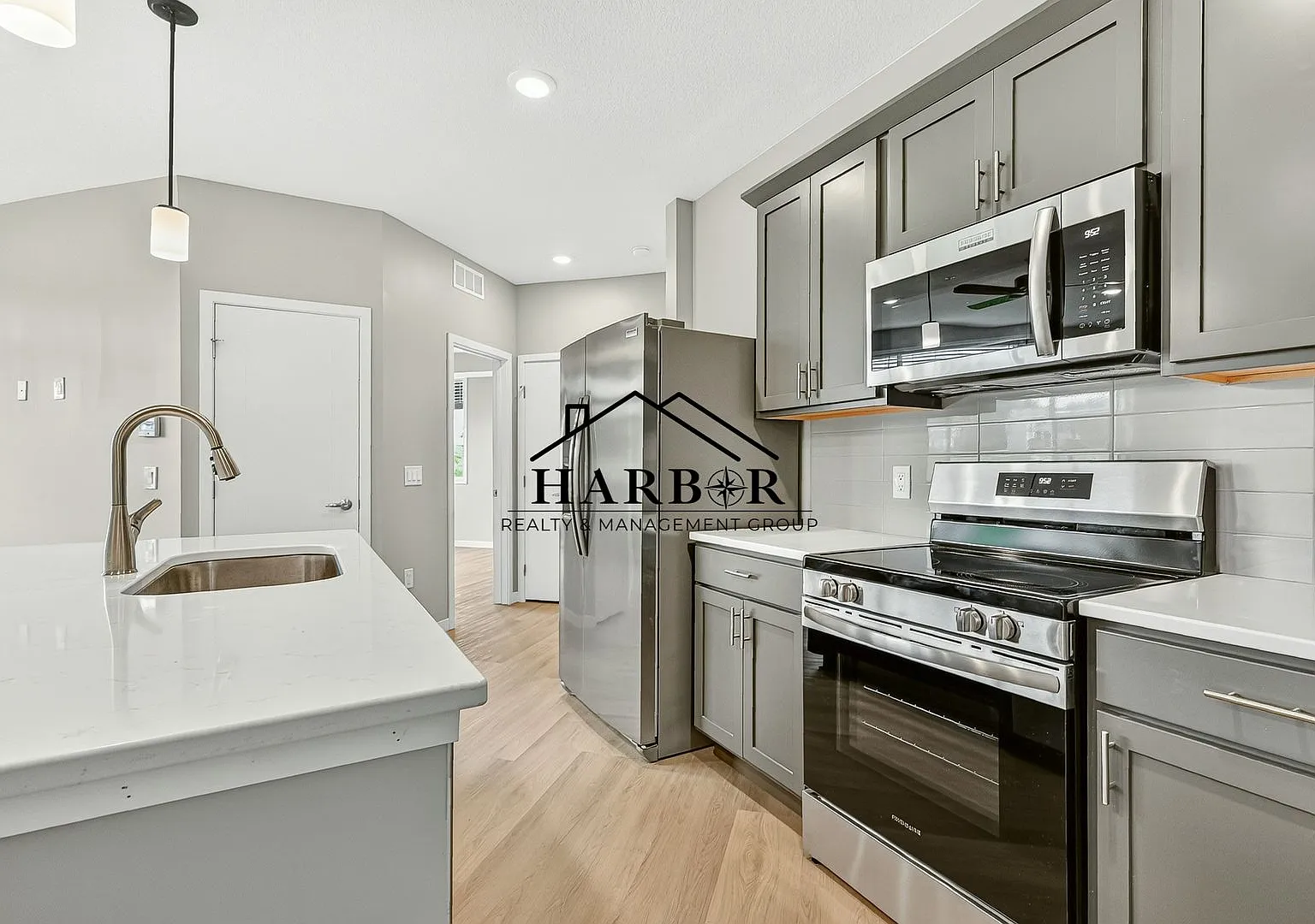 4th Lane Flats — Photo 2