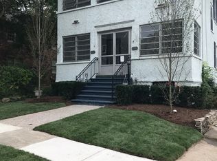 205 Muir Rd #205, Grosse Pointe, MI 48236