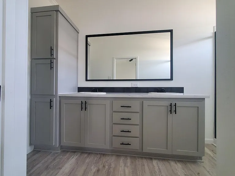 740 Hollow Ln — Photo 13