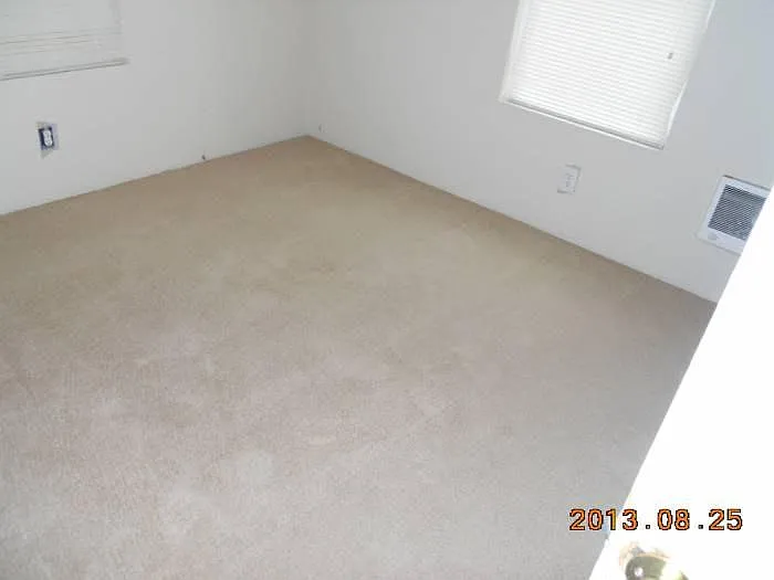 1023 E Main St — Photo 7
