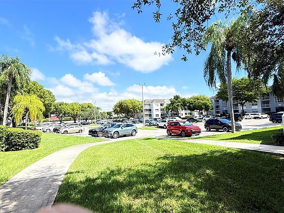 3rd image of 8560 SW 212th St APT 203