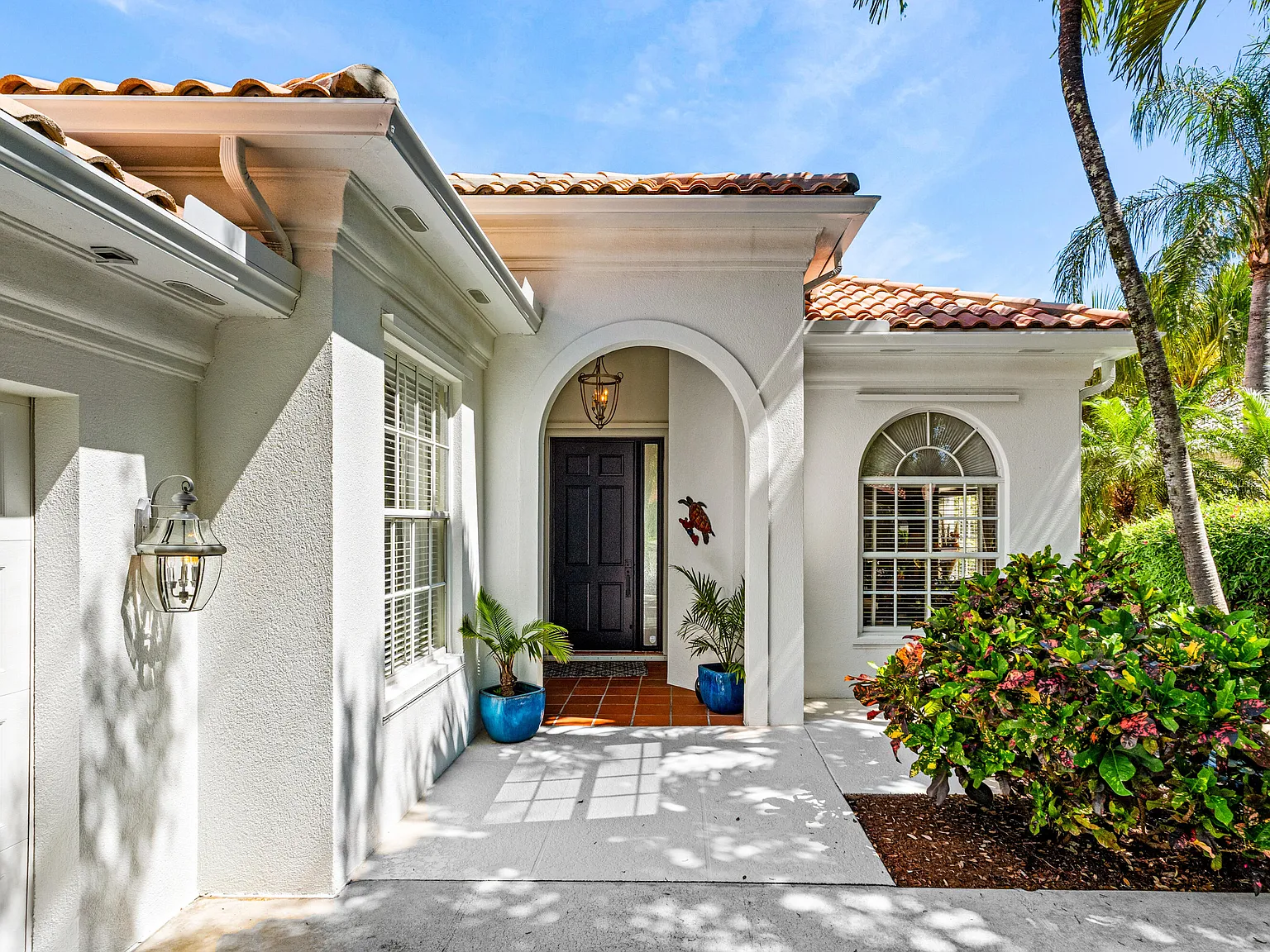 3 bed, 2.0 bath, 2000 sqft, $12,000 — Photo 3