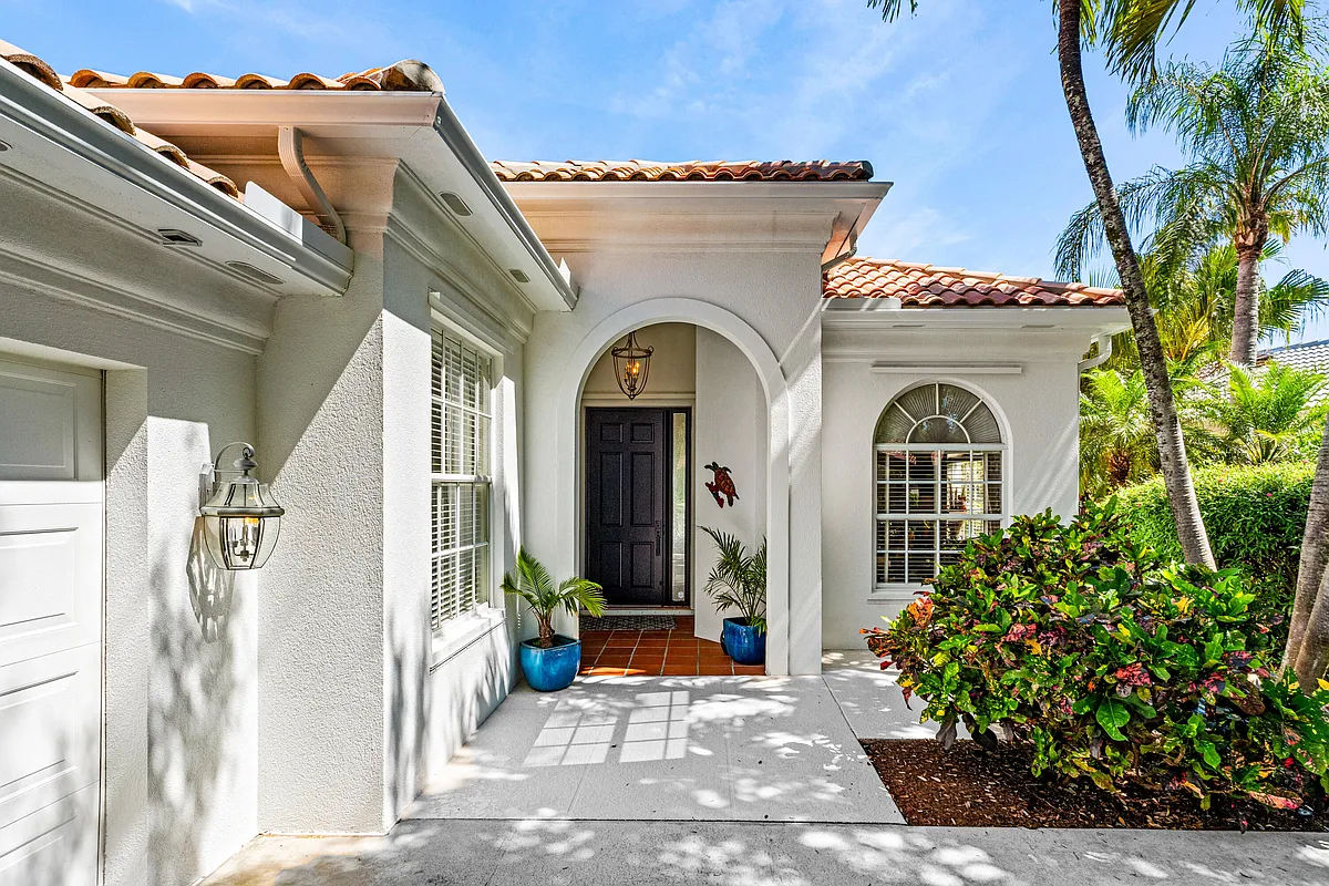 Building Photo - 4983 Garden Dr