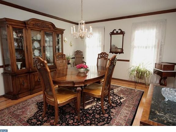 5th image of 23 Tracey Dr