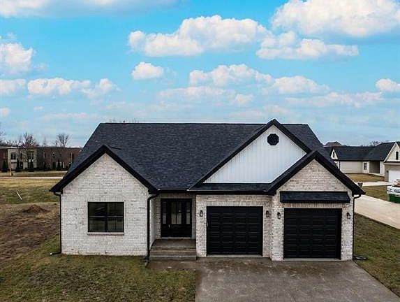 2nd image of 6021 Glencrest Ct
