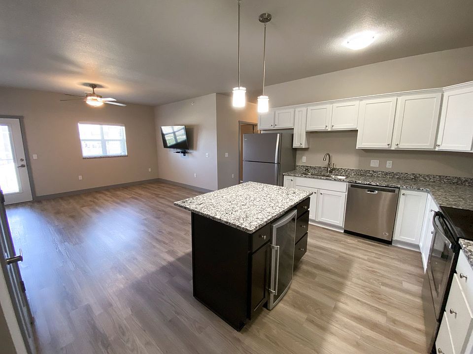 1st image of 3400 Aurora Ave APT 206
