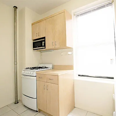 Rented by Level Group | media 17