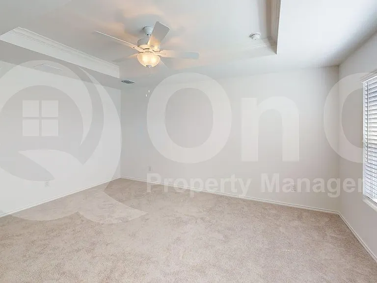 812 Poppy Cove Ln — Photo 10