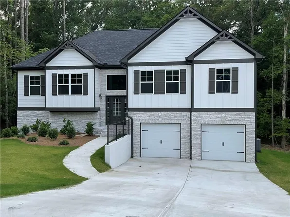 3126 Sweetbriar Dr, Villa Rica, GA 30180