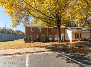 3317 Regents Park Ln Unit C, Greensboro, NC 27455
