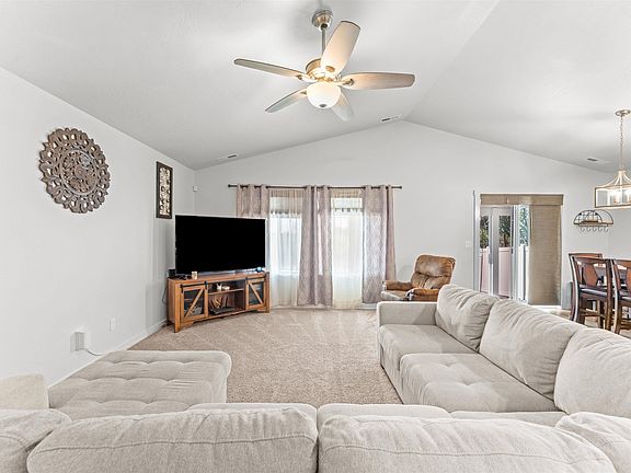 5th image of 2391 N Thistle Dr