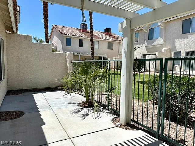 5255 Island Chain Rd — Photo 16
