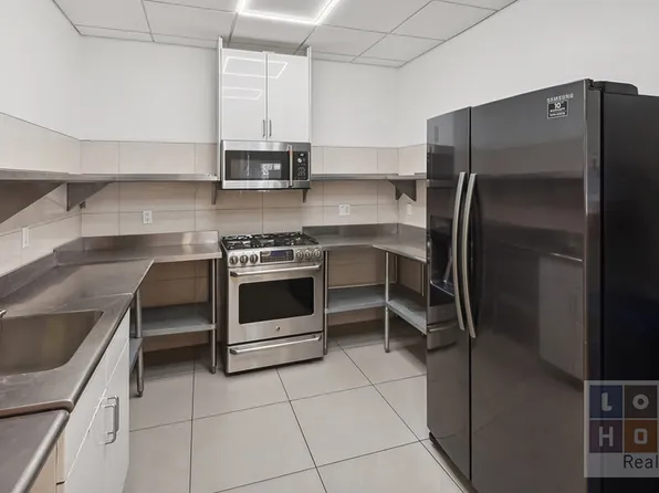 383 Grand Street M705 image 23 of 24