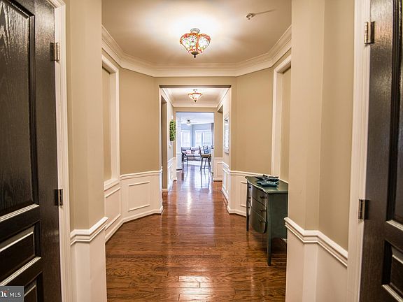 3rd image of 1108 Lilac Ct