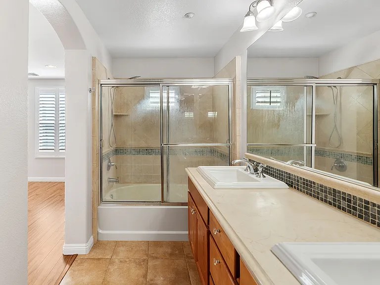 10556 Debreceni Way #9 — Photo 17