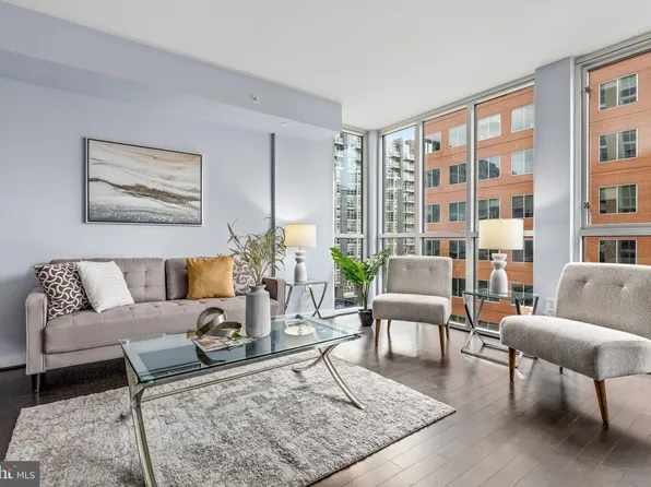 1025 1st St SE, Washington, DC