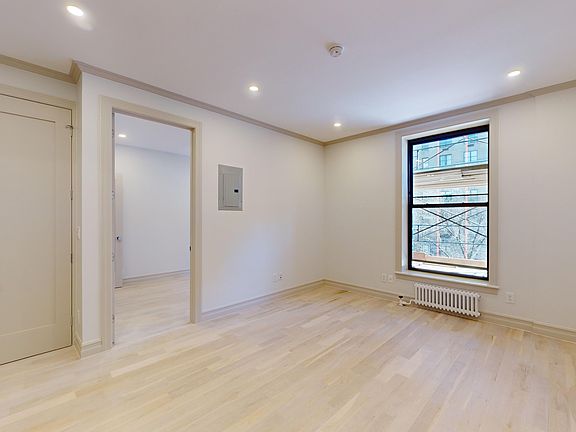 5th image of 250 W 91st St #6A