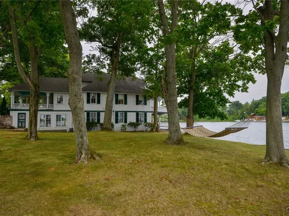 6 Manhattan Is, Alexandria Bay, NY 13607